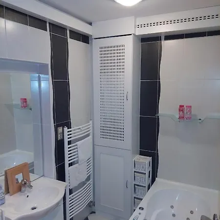 Close To Vaci Street *